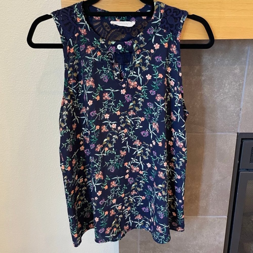CRESCENT FOR STITCH FIX Women's Floral Blouse Lace Inset Size Large Petite